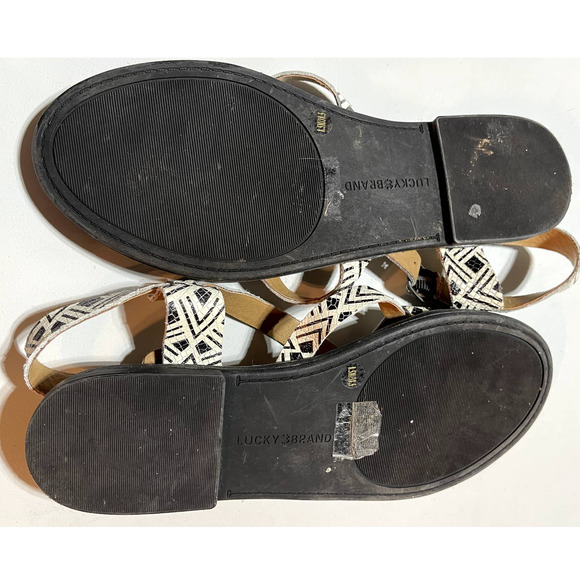 Lucky Brand Black and White Patterned Criss Cross Flat Sandals Size 8.5M - Picture 3 of 4